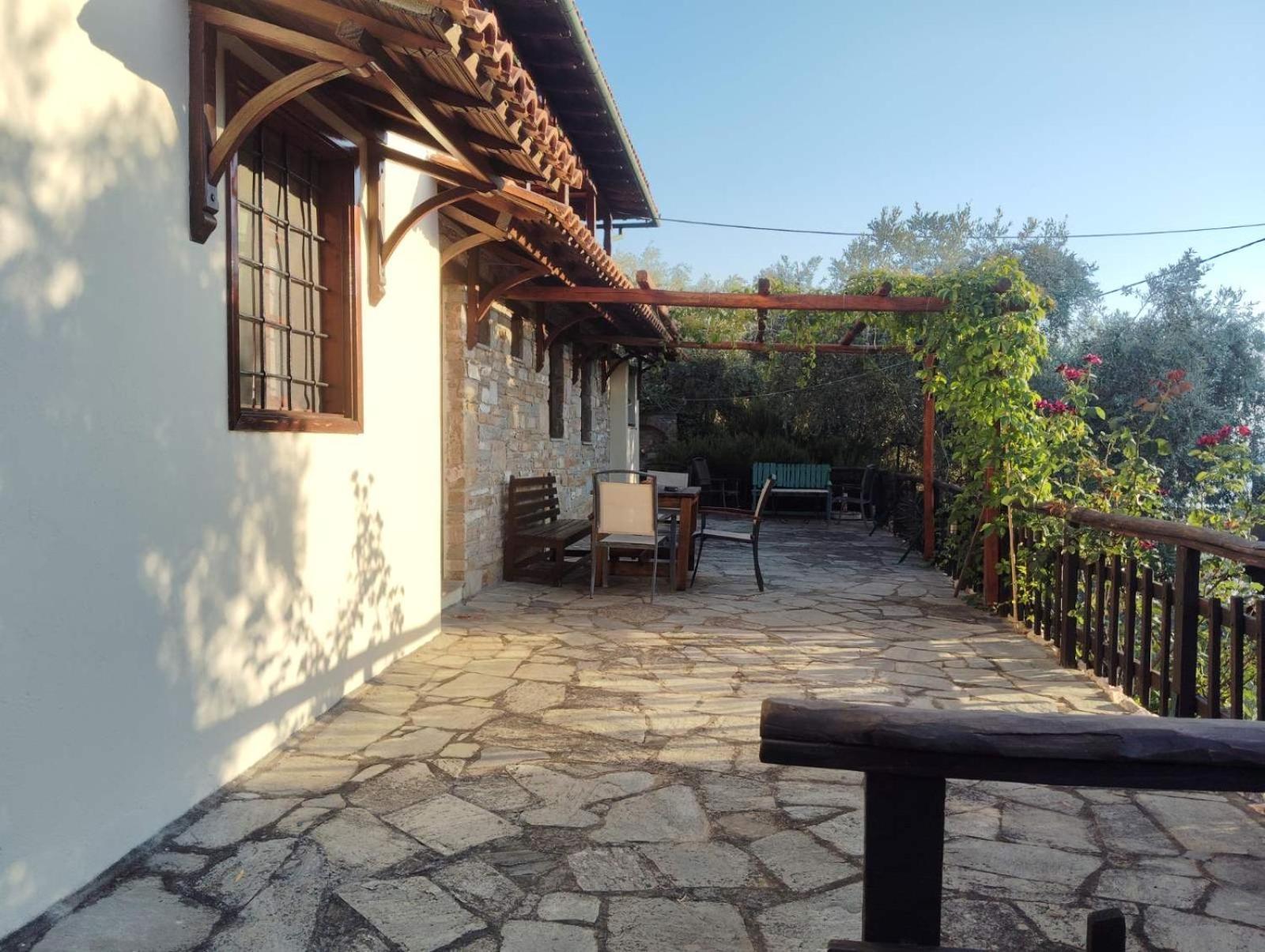 Guesthouse Apanemia Áfiszosz Kültér fotó